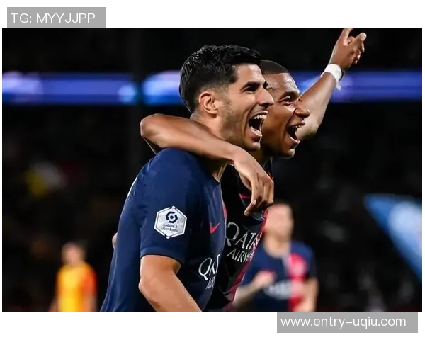 姆巴佩领奖后与队友离场阿森西奥劝其不要前往列队致敬